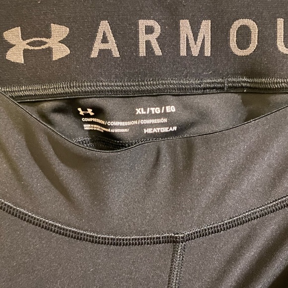 Under Armour LIKE NEW HeatGear Capri Leggings XL - Picture 3 of 8